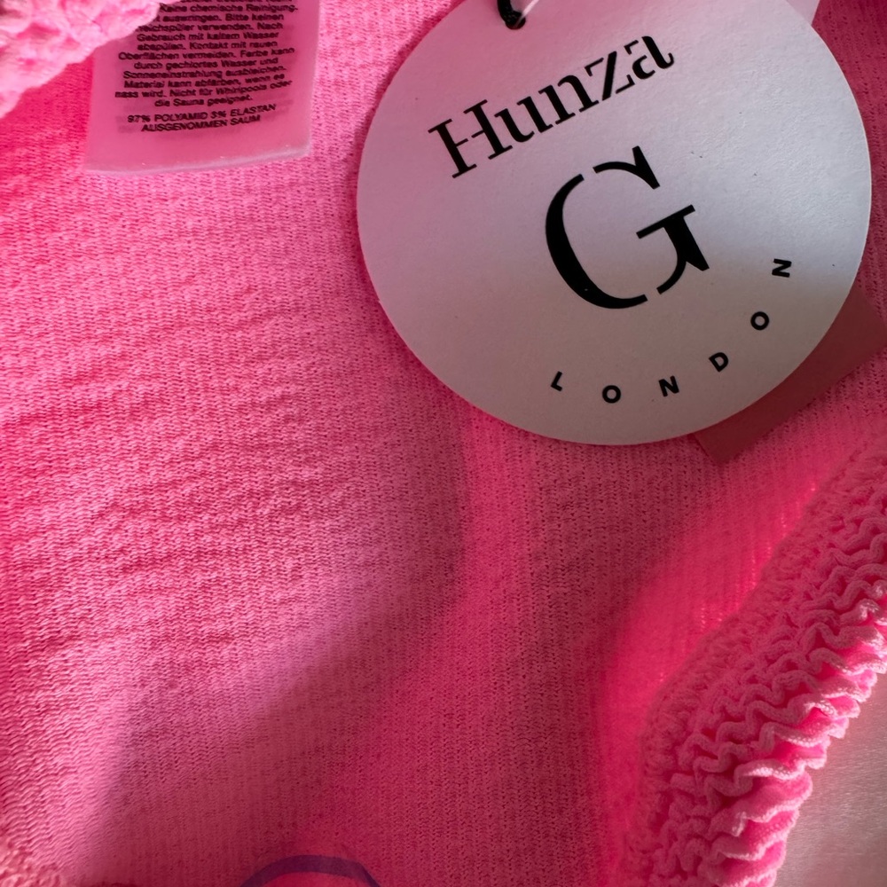 NWT Hunza G square neck one piece swimsuit in bubblegum pink - Picture 4 of 4